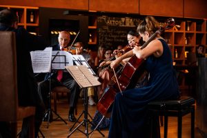 "Magiche Note tra le Vigne": concerto al tramonto in Val d'Orcia tra musica e paesaggi da sogno