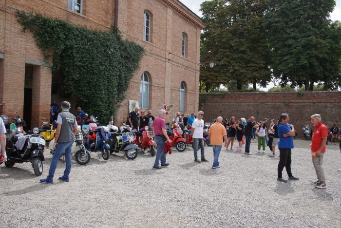 Siena, grande successo per il XVII Raduno "Memorial David Soldatini" del Vespa Club Siena