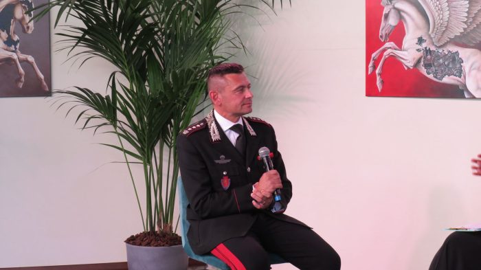 Palio, Carabinieri a Cavallo. Il Colonnello Baroni ospite a Siena Tv: "A luglio del 2004 l'applauso pi&ugrave; fragoroso"