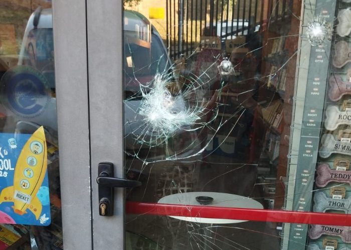 Siena, tentato scasso alla Libreria Becarelli