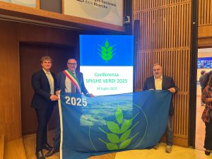 Castellina in Chianti conquista la “Spiga Verde” per il decimo anno: unico Comune premiato nel Senese