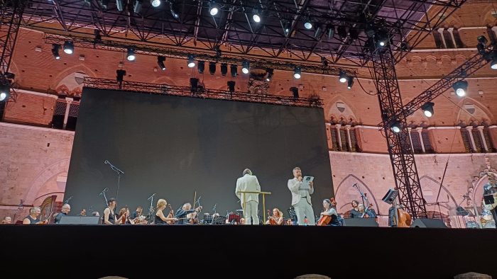 "Sboccia l'estate" a Siena, nuovi appuntamenti sotto le stelle di Piazza del Campo