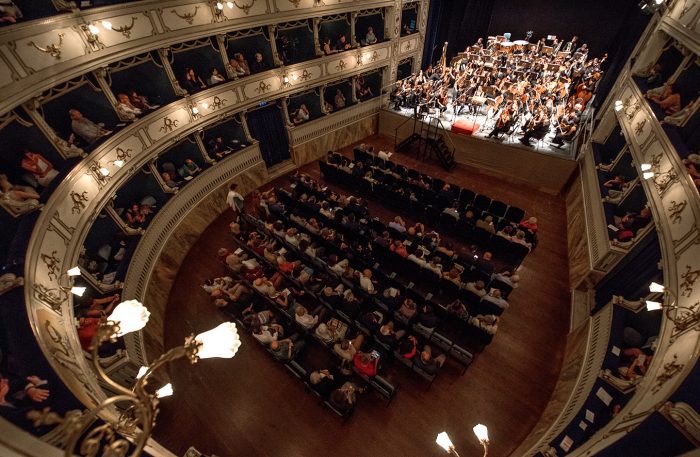 Al Chigiana International Festival secondo concerto delle future promesse della direzione d’orchestra.