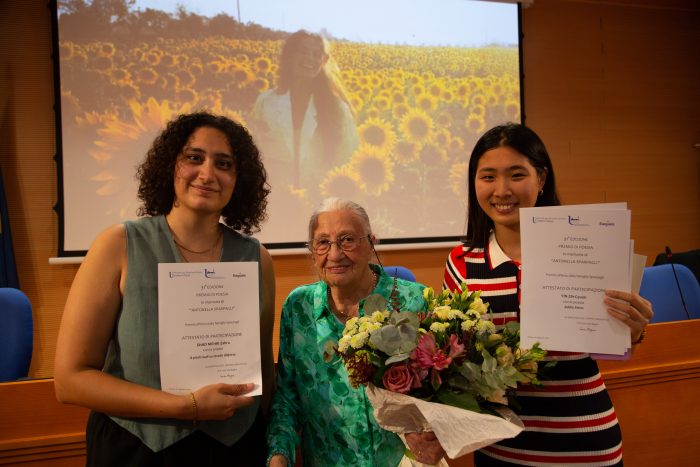 UniStraSi, Premio di poesia “Antonella Sparpagli”: studenti da tutto il mondo celebrano Siena e la lingua italiana