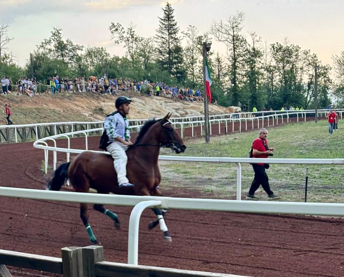 Palio Piancastagnaio. Vince Voltaia con Silvano Mulas e Dubbio
