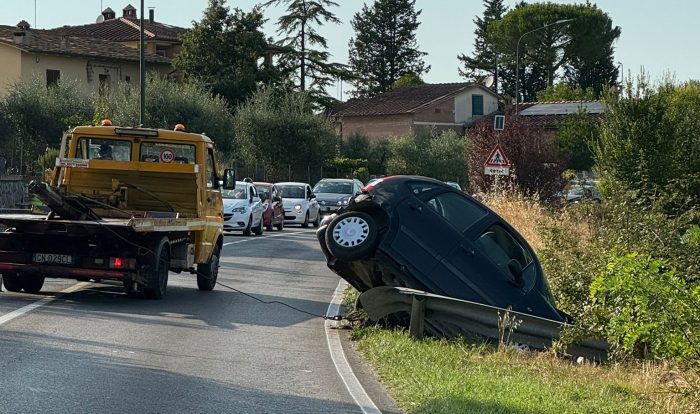 Incidente sulla Cassia Sud: rallentamenti al km 172 in direzione Monteroni d'Arbia