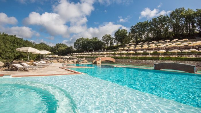 Siena: atto vandalico alla piscina di Quercegrossa, impianto chiuso