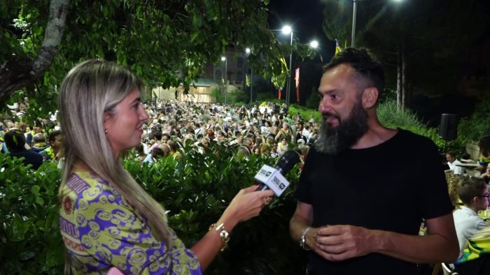 Palio di Siena, l'artista Francesco De Grandi si racconta: il Drappellone tra sacro e follia