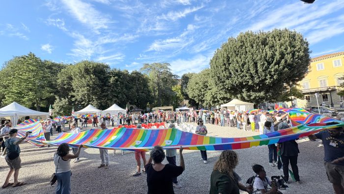 Undici anni dopo, torna la Festa de l’Unità: la Lizza si colora di arcobaleno per la pace