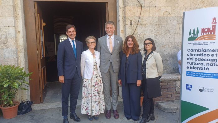 Il Ministro Giuli a Siena: “Militanza per il paesaggio, cultura strumento di speranza”