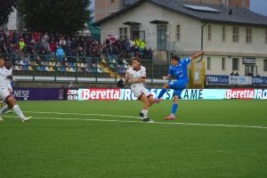 Calcio, la Pianese combatte alla pari per 90’ ma alla fine passa l’Arezzo: termina 2-4 al Comunale