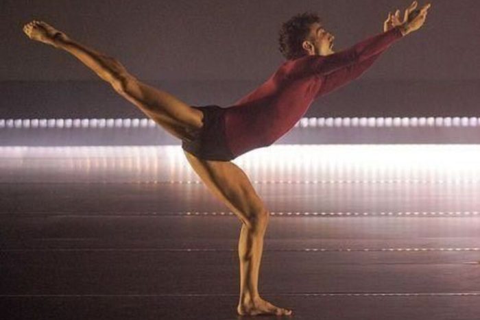 I giovani talenti senesi chiudono “Sboccia l’Estate” 2025. Apre lo spettacolo l’assolo “Lymun” di Simone Cristofori