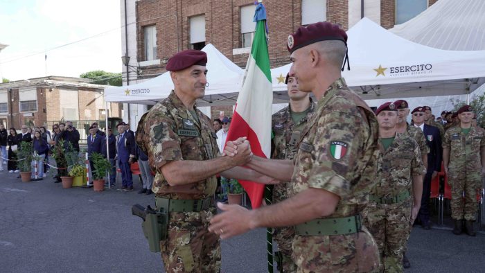 Siena, il 186&deg; paracadutisti "Folgore" celebra l&rsquo;84&deg; anniversario. Al comando del Reggimento arriva il Colonnello Falcone