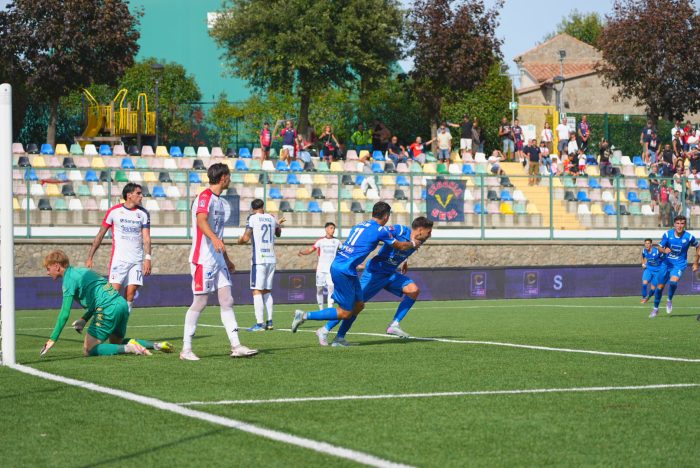 Calcio serie C: la magia di Fabrizi regala un punto alla Pianese, con la Sambenedettese finisce 1-1