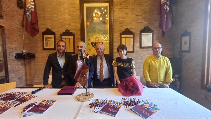 Siena, svelata l'opera di Laura e Alessandro Brocchi per il 50° Minimasgalano