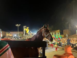 L'Oca celebra la vittoria del Palio di luglio, in oltre 2200 a tavola alle fonti di Fontebranda