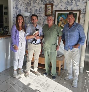 Gatti: l'assessore Lorenzo Lorè adotta una micia a Castiglion Fiorentino