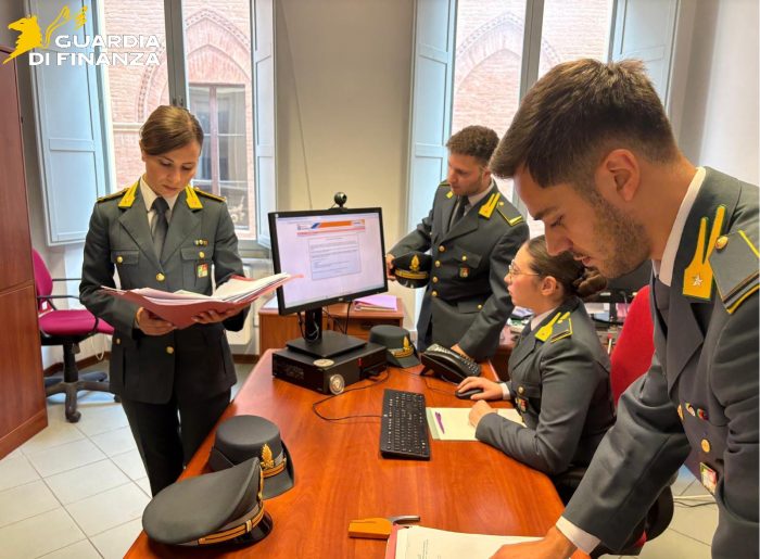Guardia di Finanza di Siena: autoriciclaggio, immigrazione clandestina e sequestro di un immobile