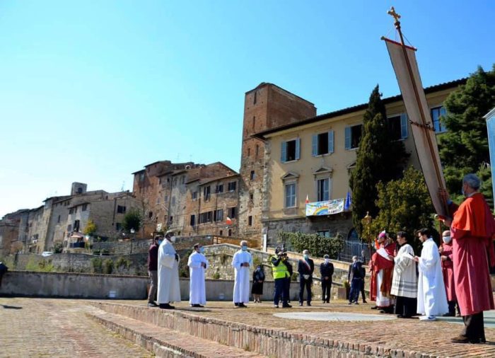 Colle Val d'Elsa, il Sacro Chiodo: tra storia millenaria e fede contemponea