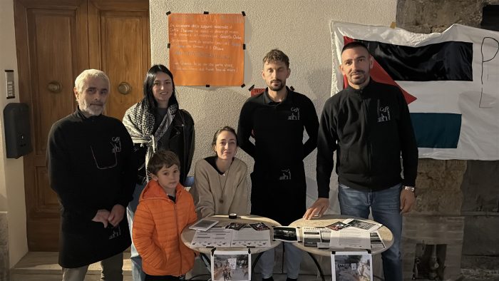 Da San Quirico d'Orcia a Gaza: la lezione del bar che serve solidarietà e umanità