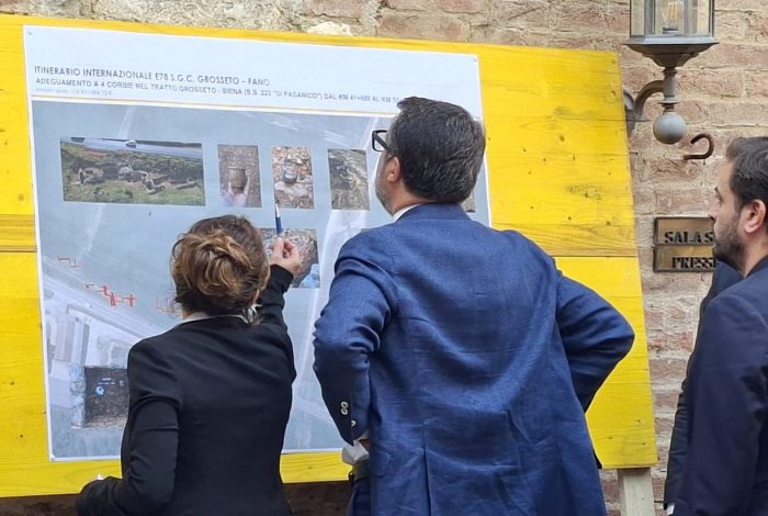 Ministro Salvini a Siena: "Siena-Grosseto, conto su lavori finiti tra un anno e mezzo"