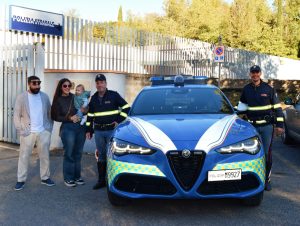 Siena: la Polizia Stradale salva un neonato, scortando l'auto dei genitori in ospedale