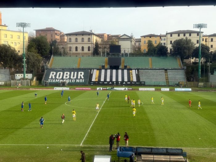Calcio, Serie D: il Siena perde contro il Seravezza