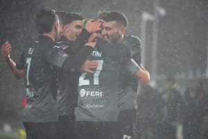 Calcio serie C, la Pianese brilla nella bufera di Piancastagnaio: 3-2 al Forlì