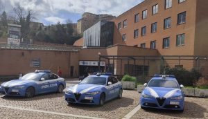 Siena: molesta i passeggeri a bordo di un treno, arrestato un 28enne