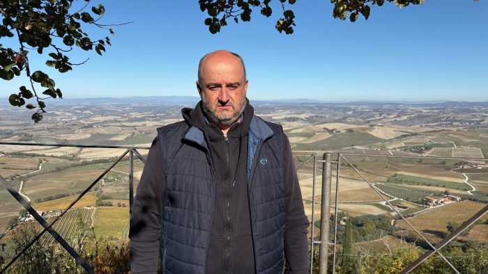 Ragazza scomparsa e ritrovata a Montalcino, il grande cuore di una comunità che non ha mai smesso di cercarla