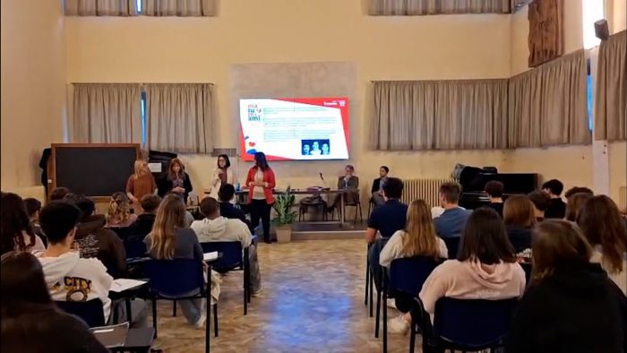 Il confine tra amore e violenza, Terrecablate ne parla al Galilei di Siena