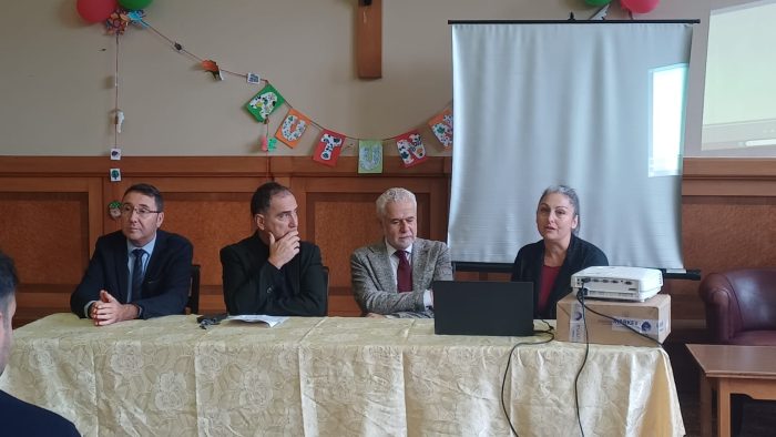 A Siena nasce l’Atelier Alzheimer dentro Villa Il Pavone: uno spazio creativo e protetto per stimolare mente ed emozioni e sostenere le famiglie