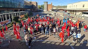 Siena, test del Carrello: presidio Cgil in Tribunale