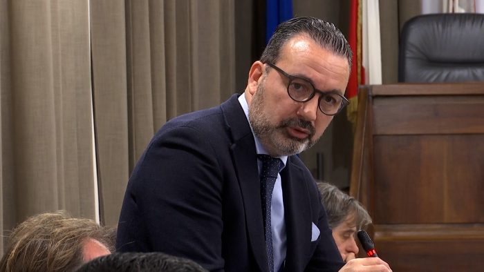 Regione Toscana, FdI all’attacco: “Giani in ritardo, programma debole e Giunta ancora senza deleghe”