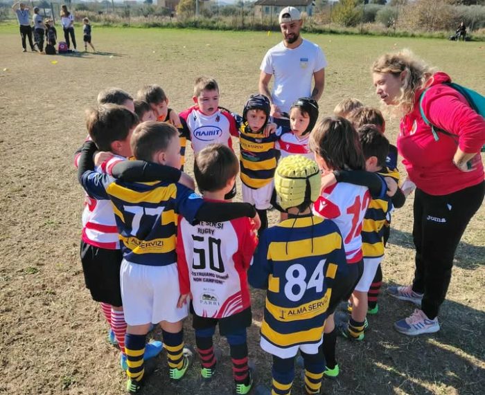 Oltre 100 bambini e bambine da tutta la Toscana a Rapolano Terme per la Festa del Rugby