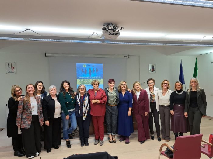 “25 novembre tutto l’anno”: Poggibonsi contro la violenza di genere