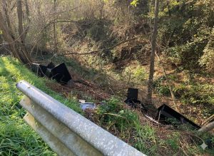 Rapolano Terme, ripulito il borro Cavoli invaso dai rifiuti