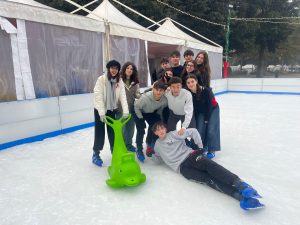Siena, la pista di ghiaccio presa d'assalto. Il weekend di "Siena Incanta"