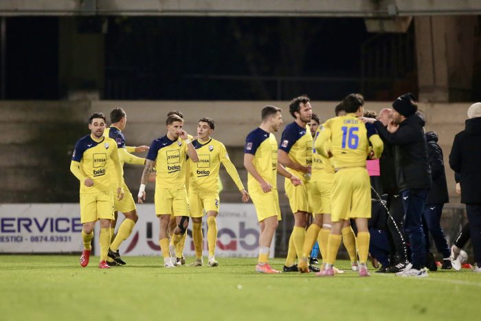 La Pianese sfiora il successo a Campobasso. Un rigore in pieno recupero punisce oltremodo le zebrette, termina 1-1