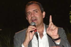 Colle Val d'Elsa: Stato, mafia e poteri occulti: oggi parla De Magistris