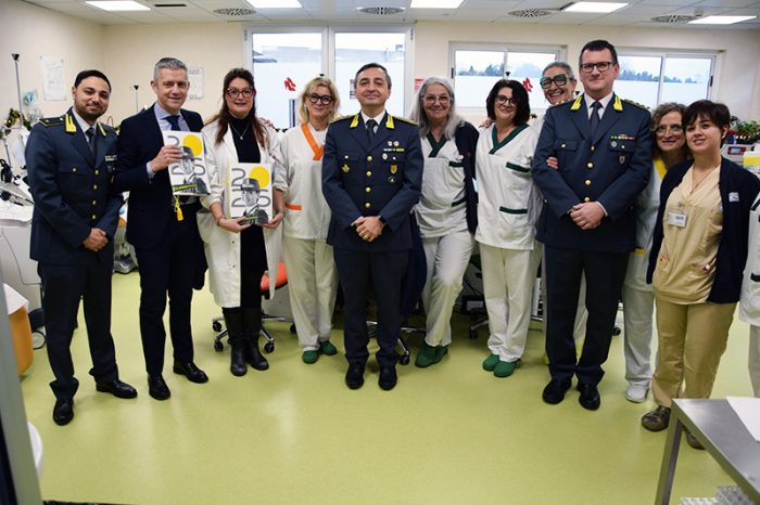 Natale all&rsquo;Aou Senese: donazione di sangue speciale per la Guardia di Finanza di Siena
