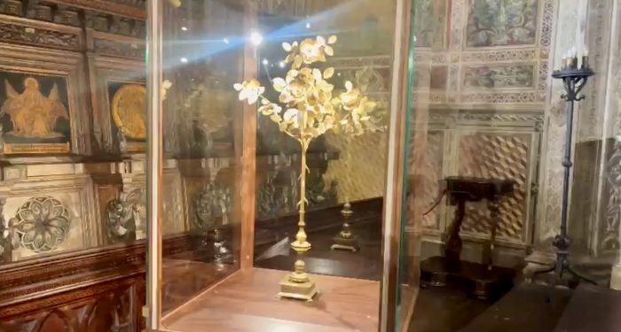 La Rosa d’Oro di Pio II torna a splendere a Siena: inaugurato il nuovo allestimento al Museo Civico