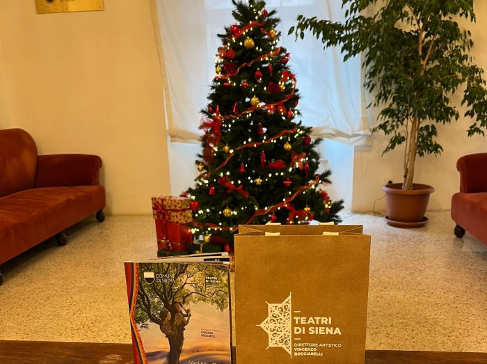 Teatri di Siena, sotto l&rsquo;albero in regalo un&rsquo;esperienza unica tra arte e cultura