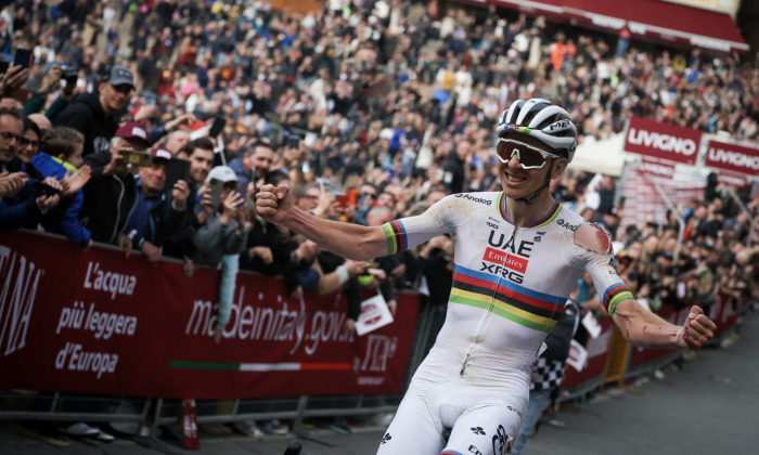 Siena, Strade Bianche 2026 con tanti eventi: a Pogačar il cippo di Colle Pinzuto