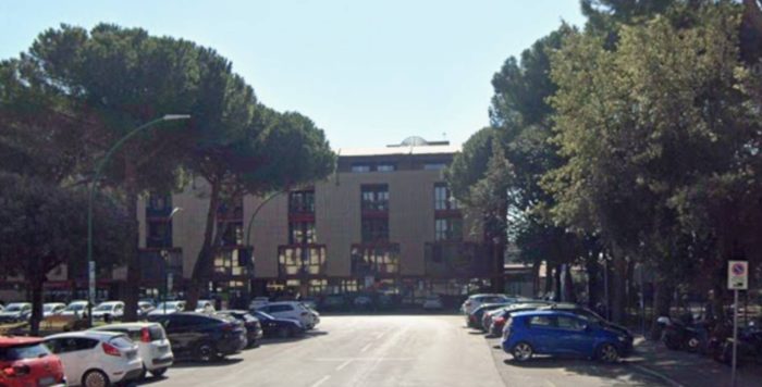 Siena: taglio dei pini in Piazza Amendola, intervento dell'associazione ecologista Gruppo d’Intervento Giuridico