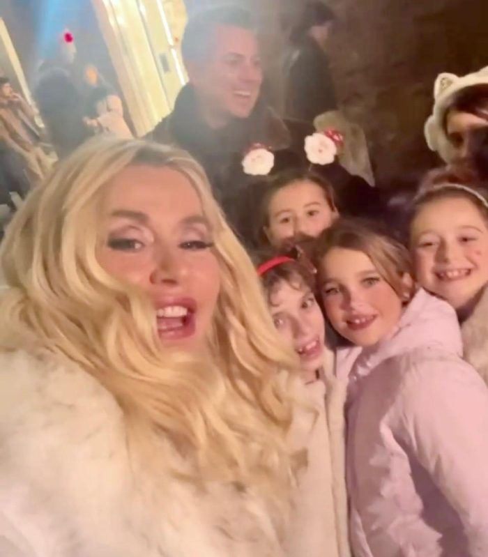 Banda Citt&agrave; del Palio, Valeria Marini e mongolfiere: grande show a Siena