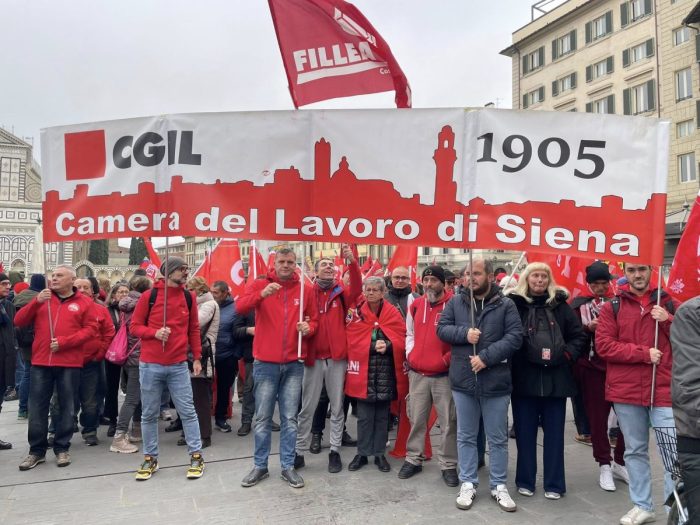 Cassiere Pam Siena a manifestazione Cgil di Firenze: "Il test del carrello &egrave; un tranello"