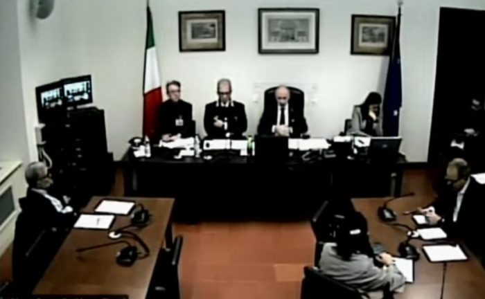 Morte David Rossi, il tenente colonnello dei Ris Gregori: "Quando è caduto, qualcuno lo teneva per il polso sinistro"