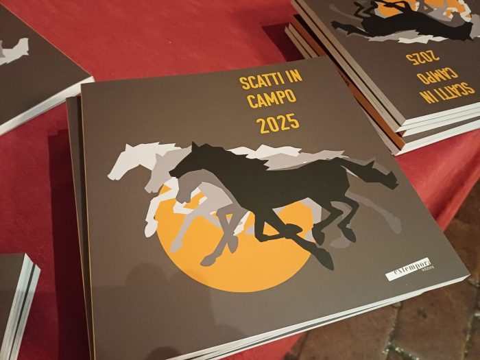 Siena, presentata la nuova edizione di Scatti in Campo edito dal Consorzio per la Tutela del Palio