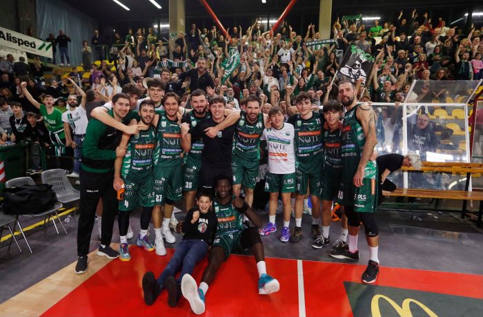 Basket, cuore Mens Sana: la Note di Siena sbanca Lucca